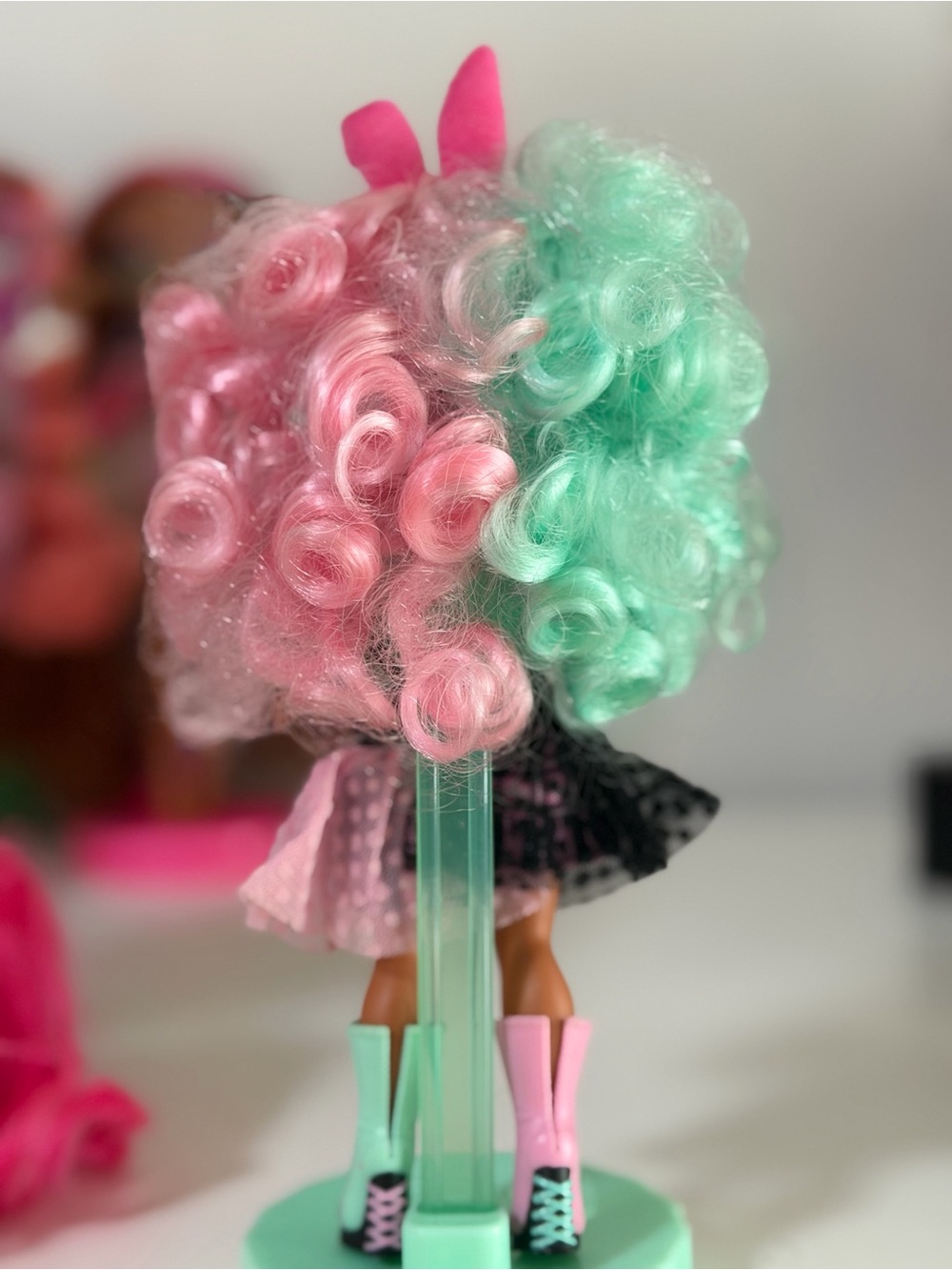 L.O.L. Surprise! Dolls with Pink, Purple, Mint & Blonde Hair - Picture 5 of 7